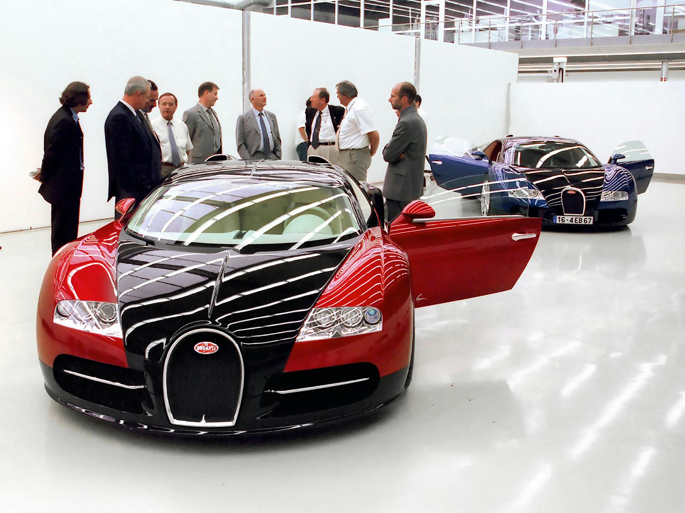 2005 年 Veyron 发布现场